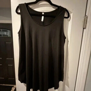 ~E.C.~ Soft Black Tank - Large